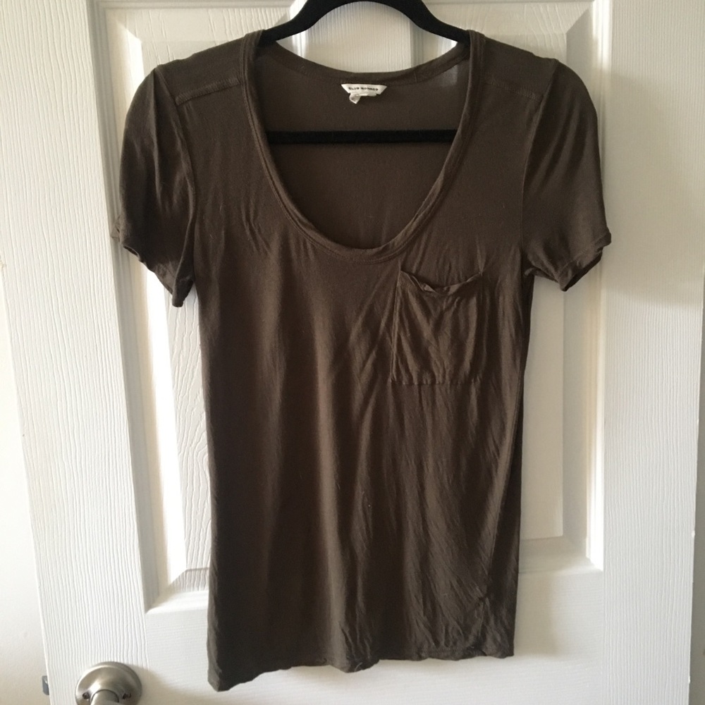 Club Monaco Sunny Tee in Olive Green XS
